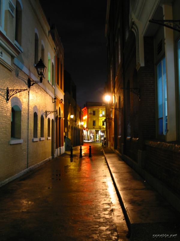 alley at night