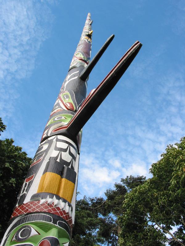 the tallest totem pole
