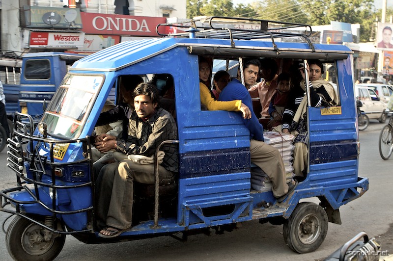 tuktuk riders